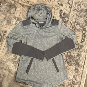 Small Columbia Omni Shade hoodie